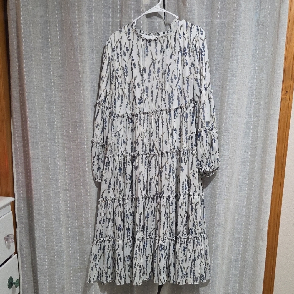 Dainty Jewells Blue and White Floral Long Sleeve Dress